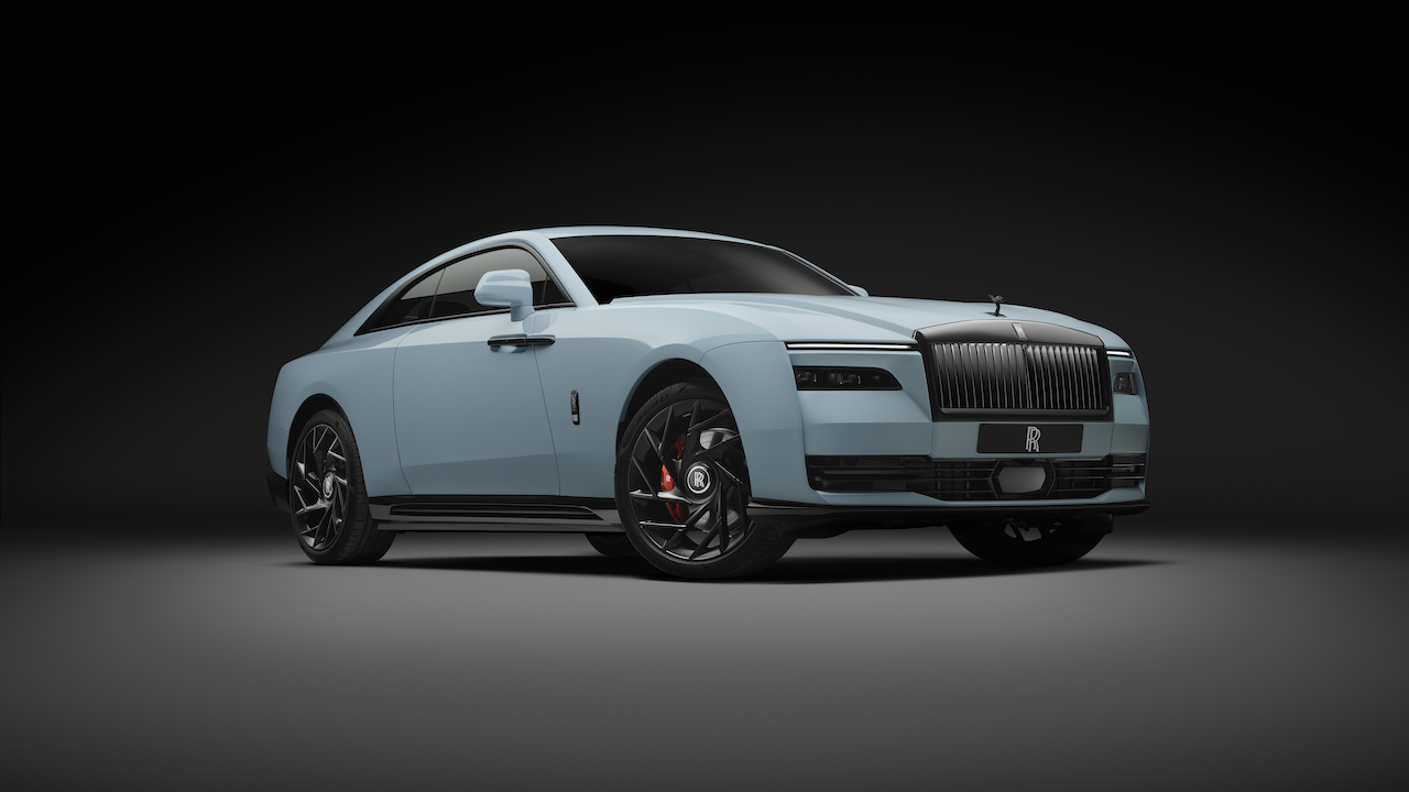 P90643650_highRes_rolls-royce-black-ba